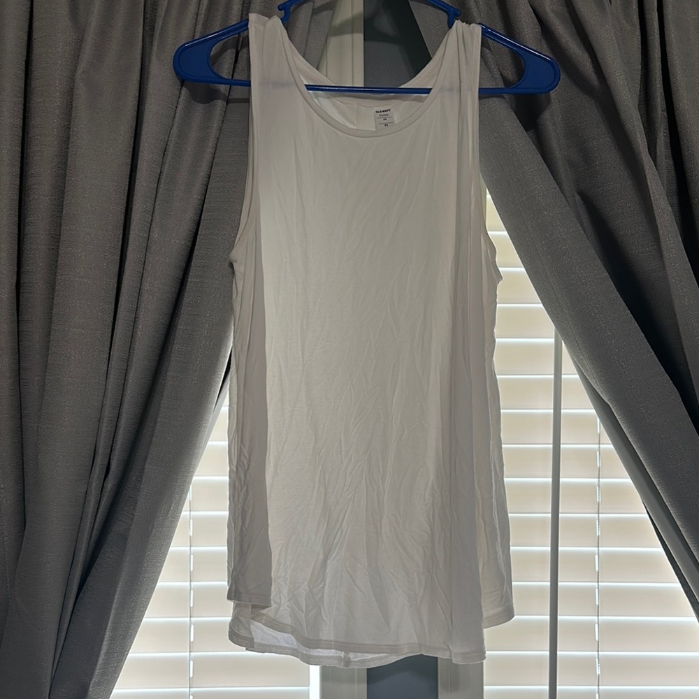 Old Navy Classic White Tank Top